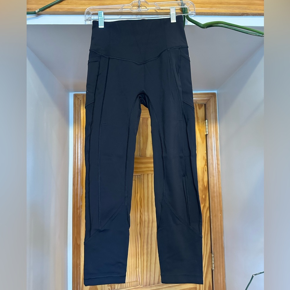 Lululemon Align High-Rise Crop Leggings 23” with Pockets Black Size 4 - Picture 6 of 11